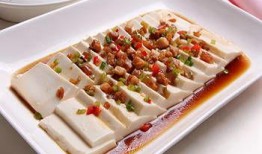 爆料小豆腐加工视频教程,轻松学会传统美食制作